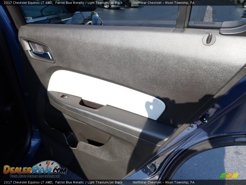 2017 Chevrolet Equinox LT AWD Patriot Blue Metallic / Light Titanium/Jet Black Photo #19