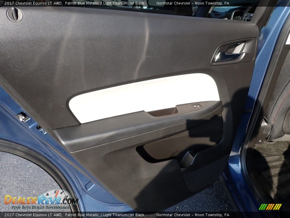 2017 Chevrolet Equinox LT AWD Patriot Blue Metallic / Light Titanium/Jet Black Photo #23
