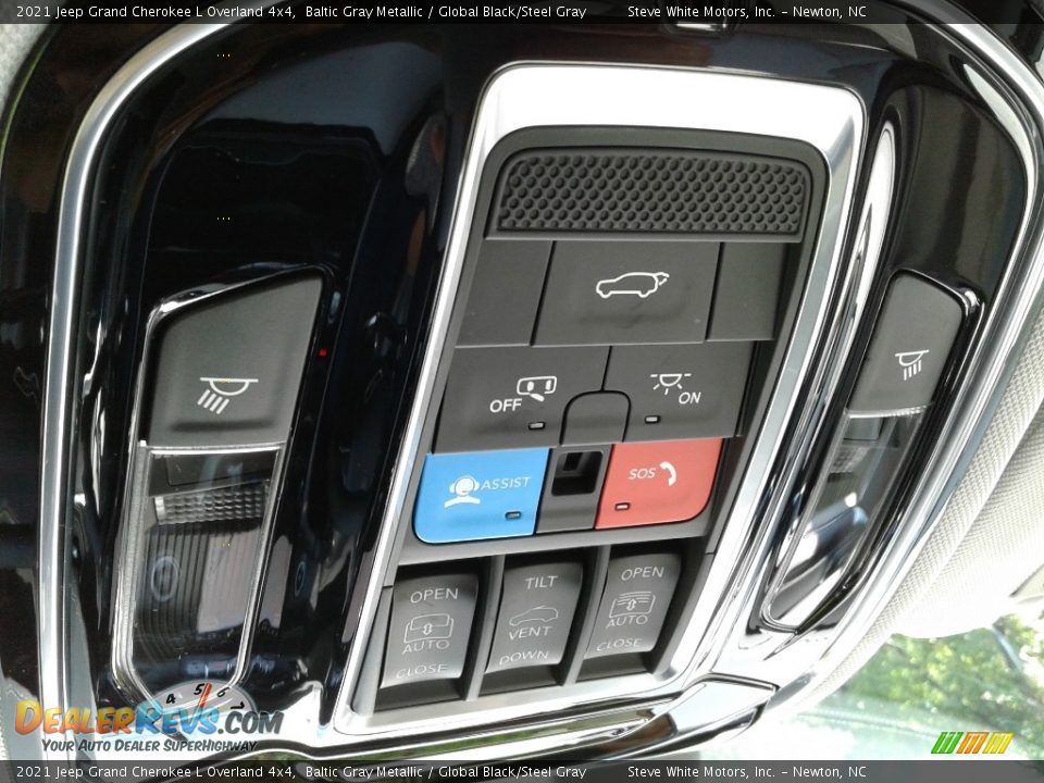 Controls of 2021 Jeep Grand Cherokee L Overland 4x4 Photo #30