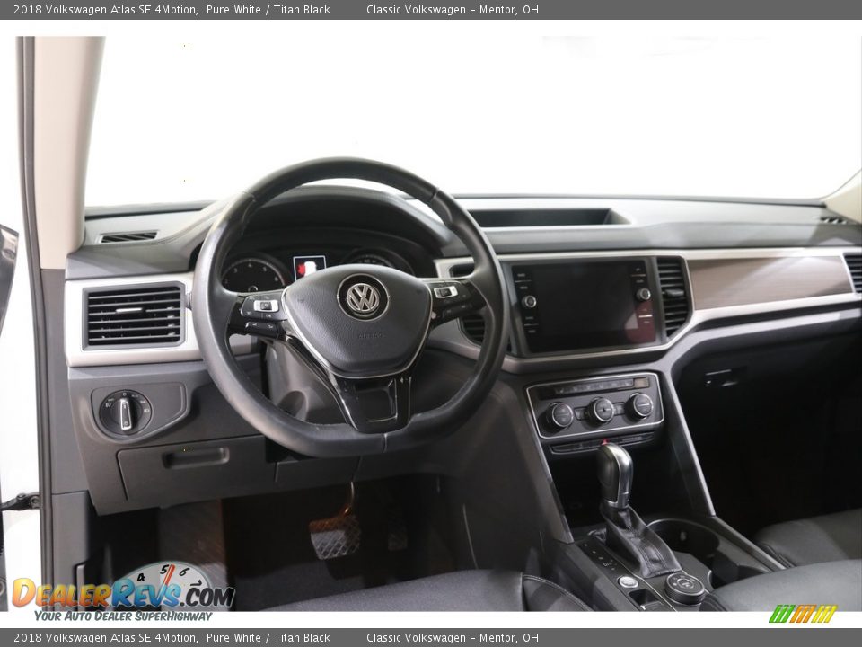 2018 Volkswagen Atlas SE 4Motion Pure White / Titan Black Photo #6