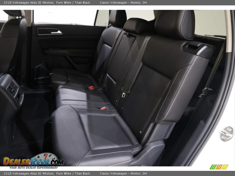 2018 Volkswagen Atlas SE 4Motion Pure White / Titan Black Photo #16