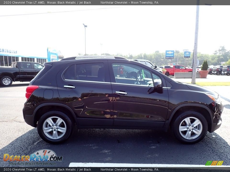 2020 Chevrolet Trax LT AWD Mosaic Black Metallic / Jet Black Photo #7