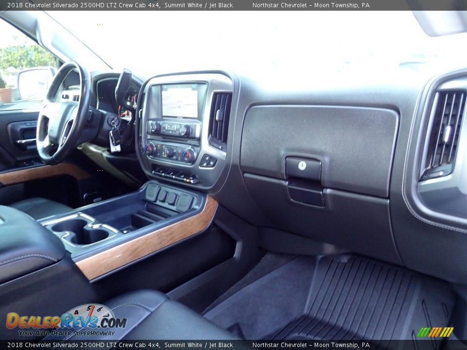 Dashboard of 2018 Chevrolet Silverado 2500HD LTZ Crew Cab 4x4 Photo #15