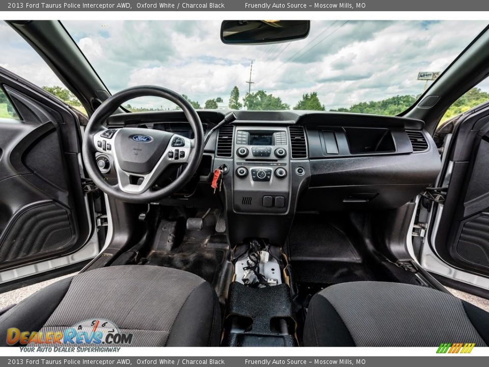 2013 Ford Taurus Police Interceptor AWD Oxford White / Charcoal Black Photo #29