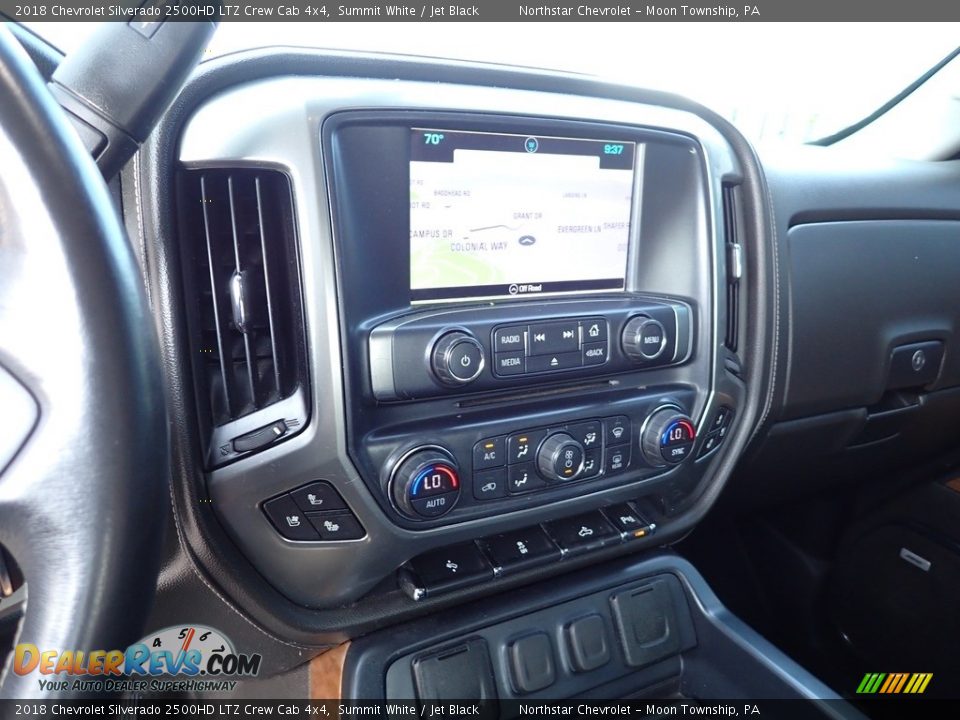 Controls of 2018 Chevrolet Silverado 2500HD LTZ Crew Cab 4x4 Photo #27