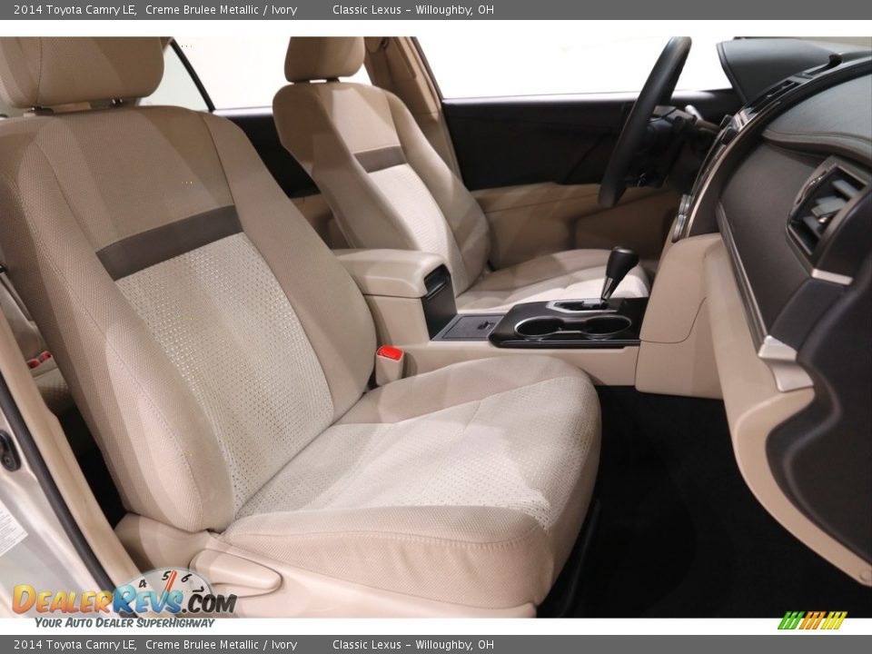 2014 Toyota Camry LE Creme Brulee Metallic / Ivory Photo #15