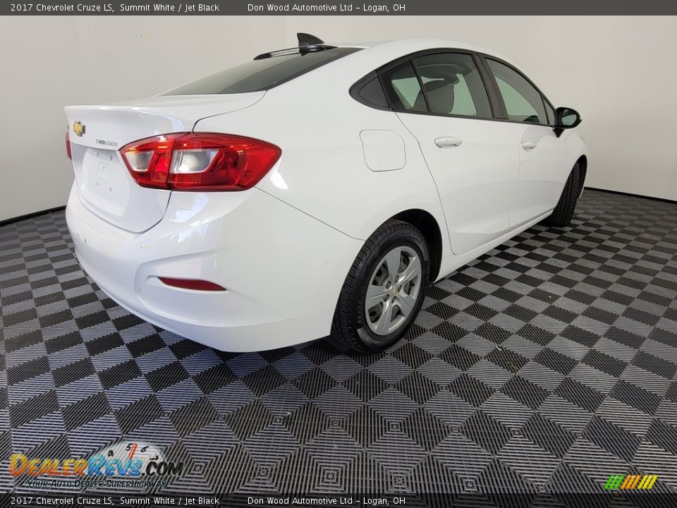 2017 Chevrolet Cruze LS Summit White / Jet Black Photo #9