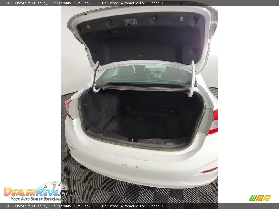2017 Chevrolet Cruze LS Summit White / Jet Black Photo #11
