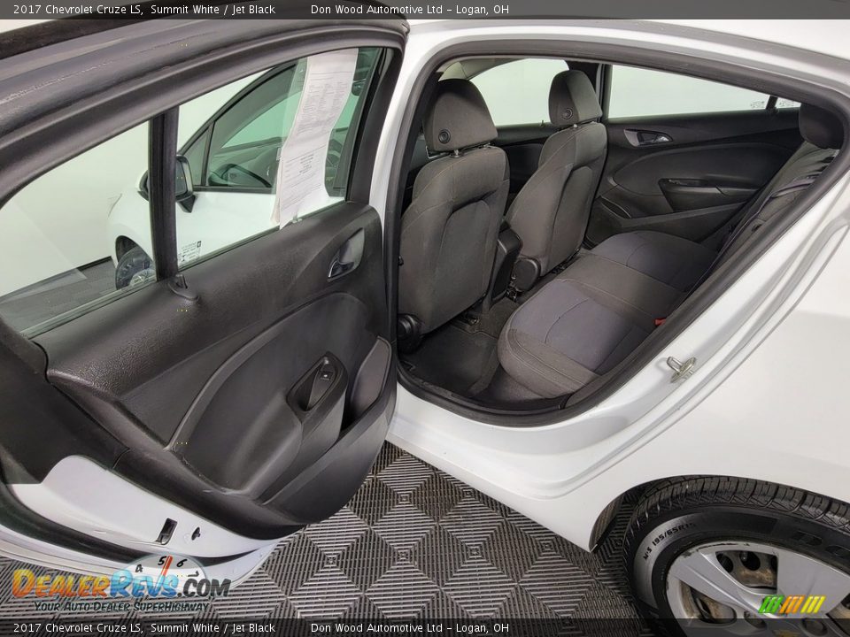 2017 Chevrolet Cruze LS Summit White / Jet Black Photo #20