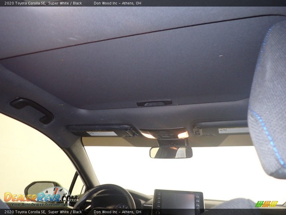 2020 Toyota Corolla SE Super White / Black Photo #2