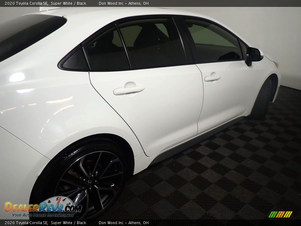 2020 Toyota Corolla SE Super White / Black Photo #20