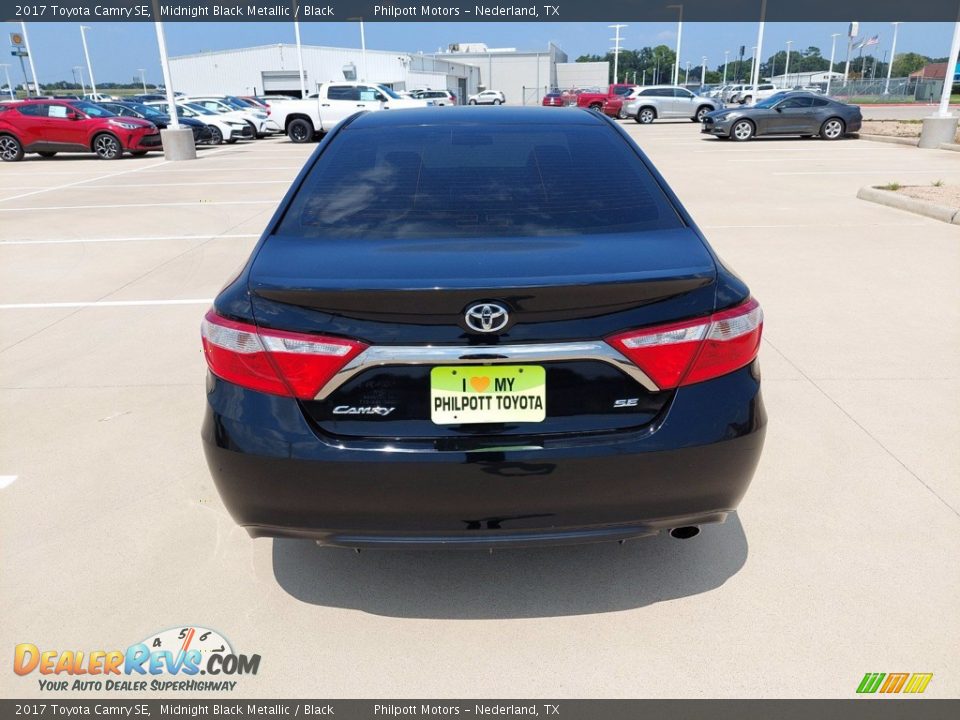2017 Toyota Camry SE Midnight Black Metallic / Black Photo #6