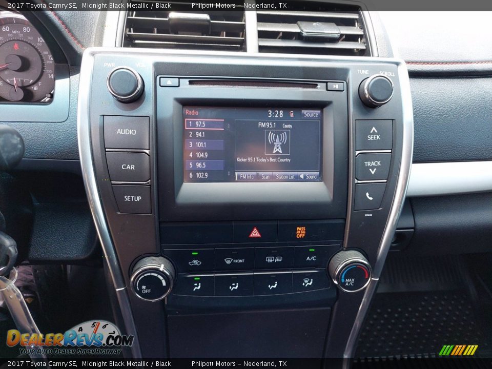2017 Toyota Camry SE Midnight Black Metallic / Black Photo #18
