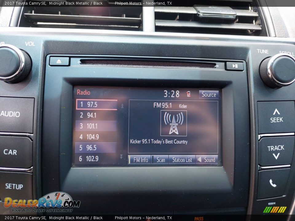 2017 Toyota Camry SE Midnight Black Metallic / Black Photo #19