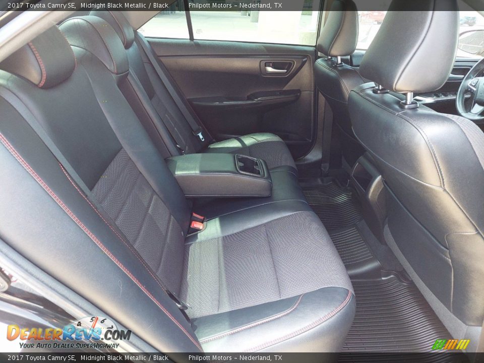 2017 Toyota Camry SE Midnight Black Metallic / Black Photo #25