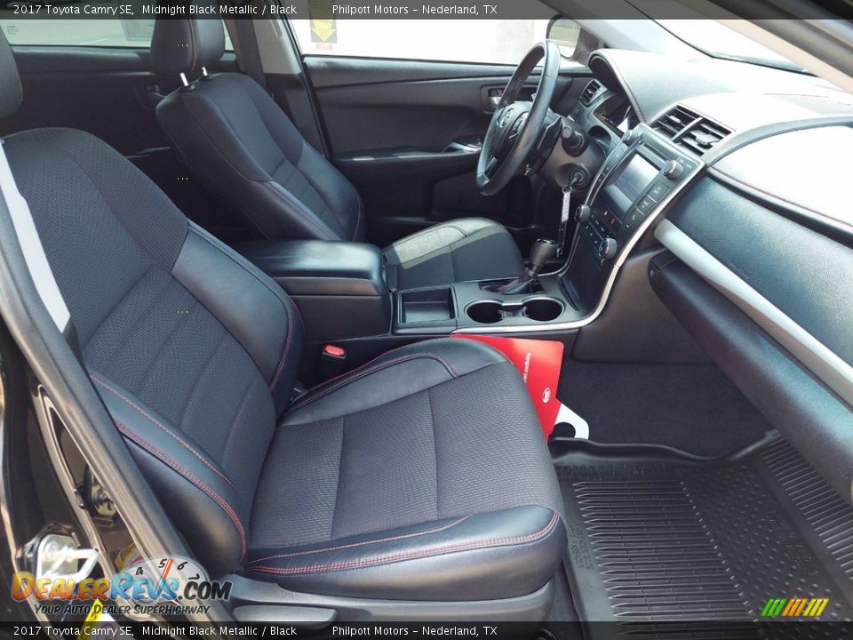 2017 Toyota Camry SE Midnight Black Metallic / Black Photo #27