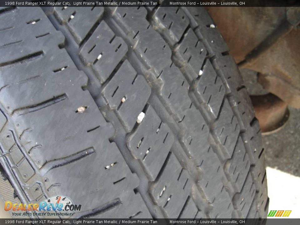 1998 Ford Ranger XLT Regular Cab Light Prairie Tan Metallic / Medium Prairie Tan Photo #10