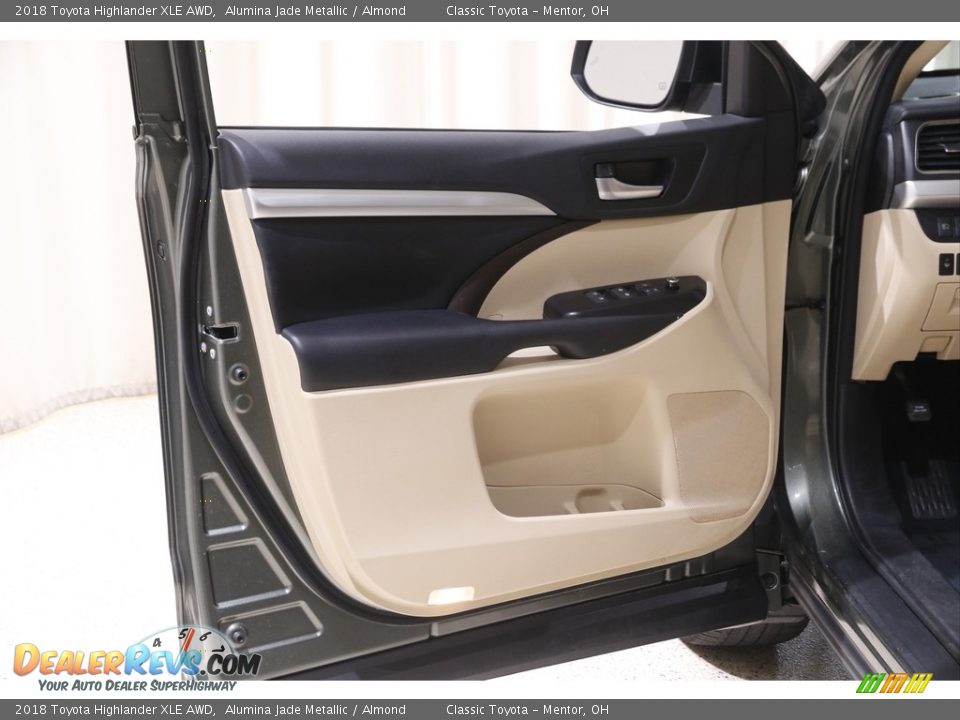 2018 Toyota Highlander XLE AWD Alumina Jade Metallic / Almond Photo #4