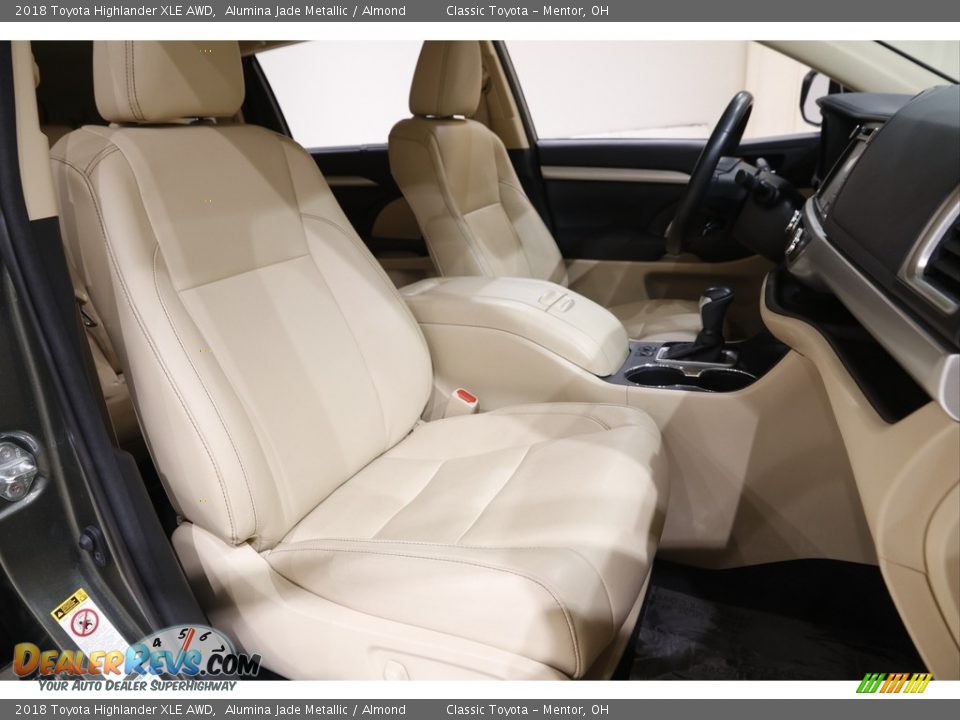 2018 Toyota Highlander XLE AWD Alumina Jade Metallic / Almond Photo #16