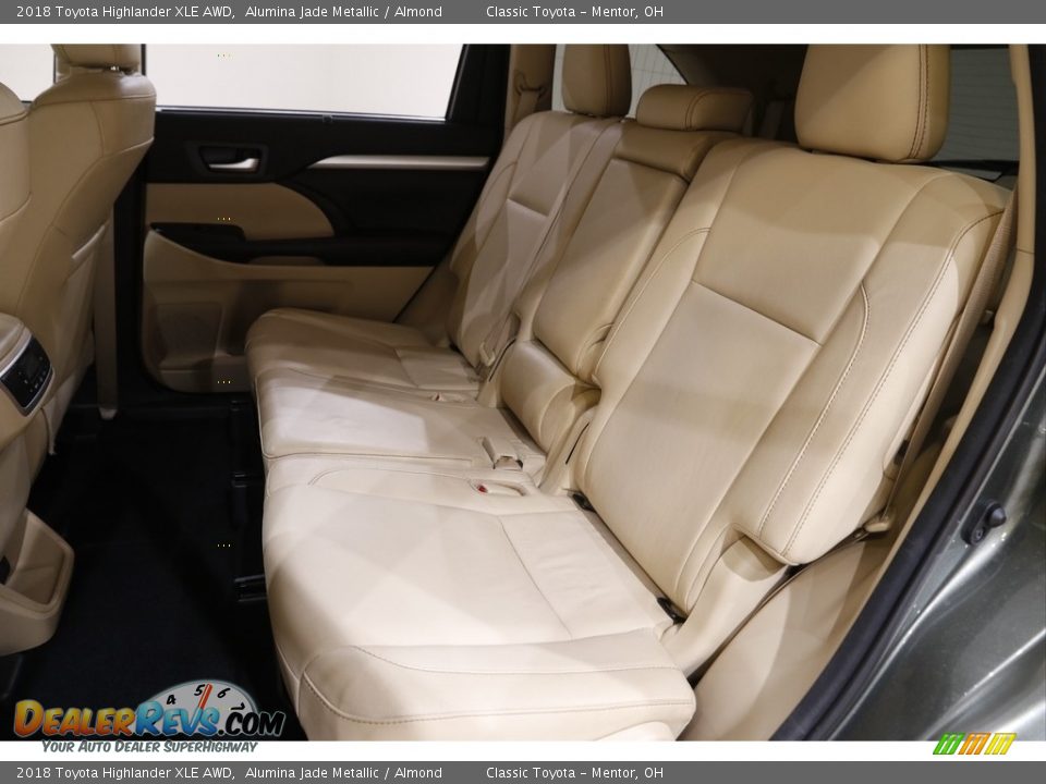 2018 Toyota Highlander XLE AWD Alumina Jade Metallic / Almond Photo #18