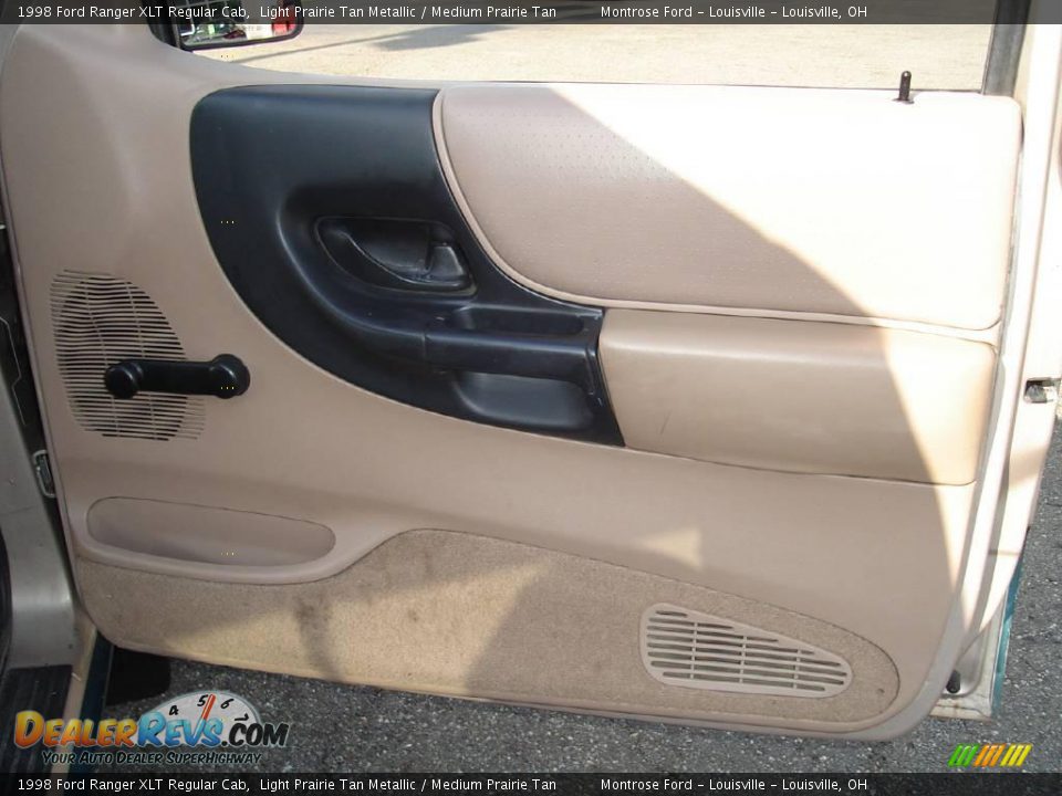 1998 Ford Ranger XLT Regular Cab Light Prairie Tan Metallic / Medium Prairie Tan Photo #16