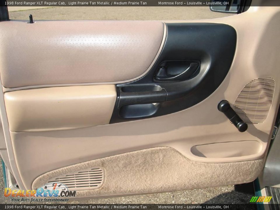 1998 Ford Ranger XLT Regular Cab Light Prairie Tan Metallic / Medium Prairie Tan Photo #18