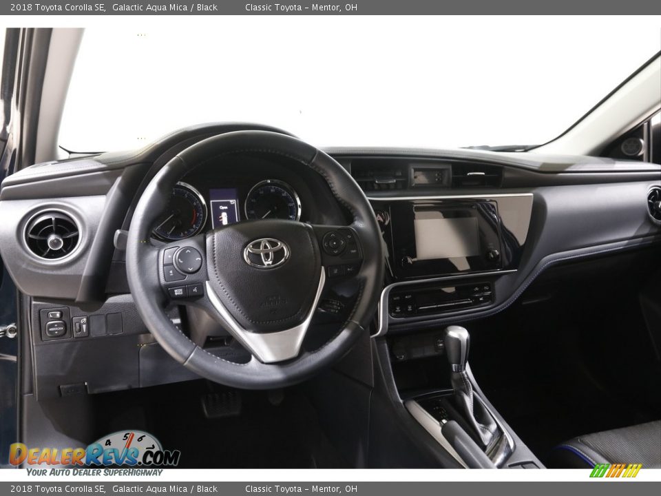 2018 Toyota Corolla SE Galactic Aqua Mica / Black Photo #6