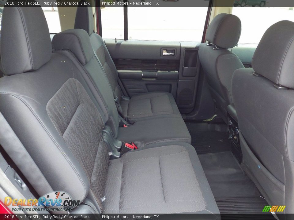 Rear Seat of 2018 Ford Flex SEL Photo #25