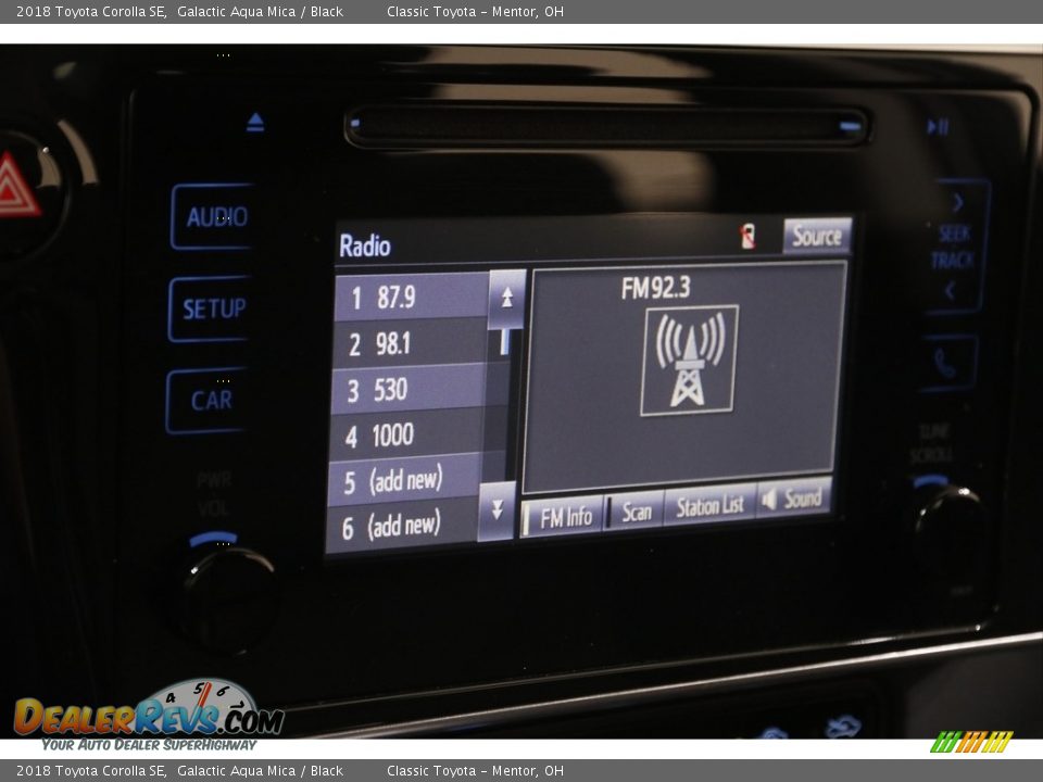2018 Toyota Corolla SE Galactic Aqua Mica / Black Photo #10