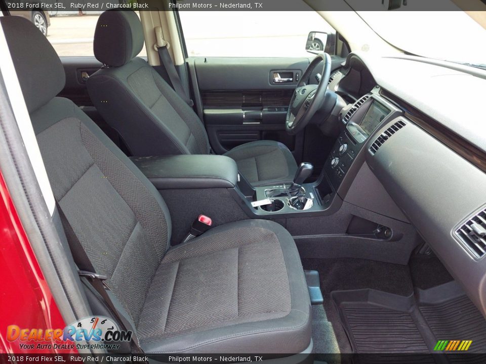 Front Seat of 2018 Ford Flex SEL Photo #27
