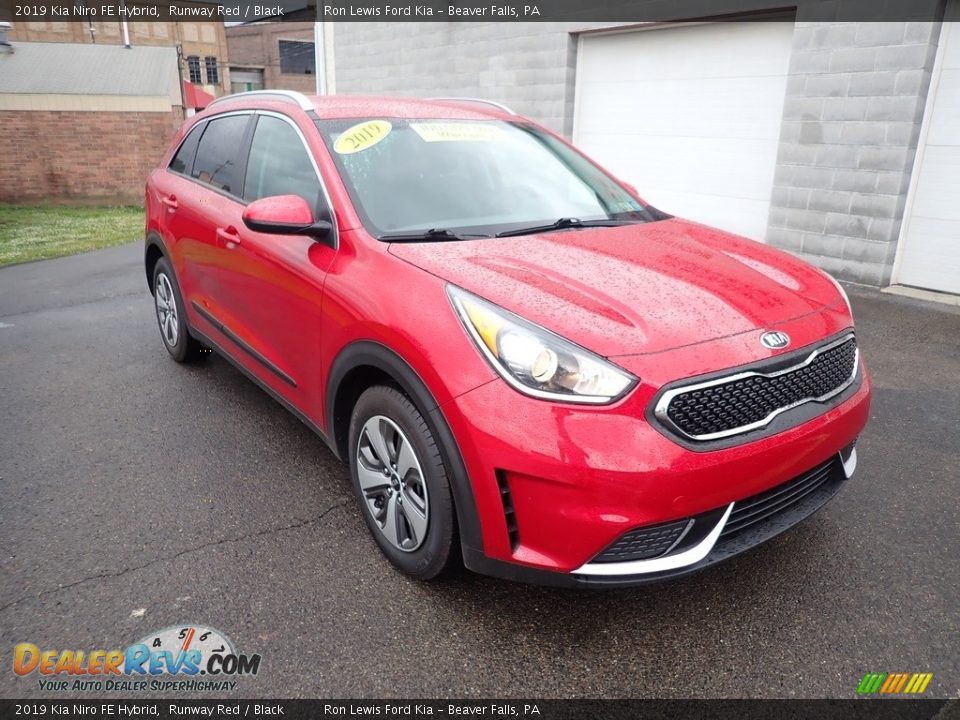2019 Kia Niro FE Hybrid Runway Red / Black Photo #3