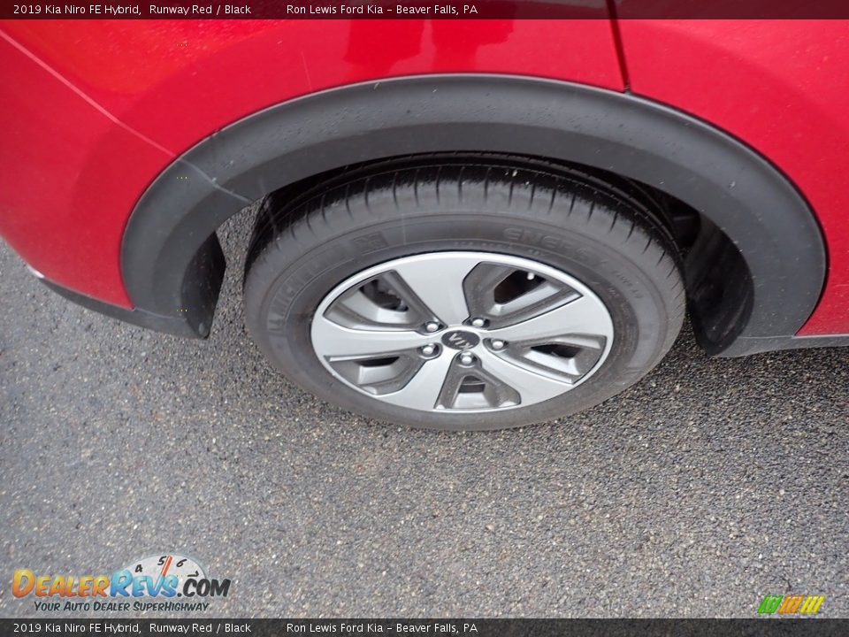 2019 Kia Niro FE Hybrid Runway Red / Black Photo #9