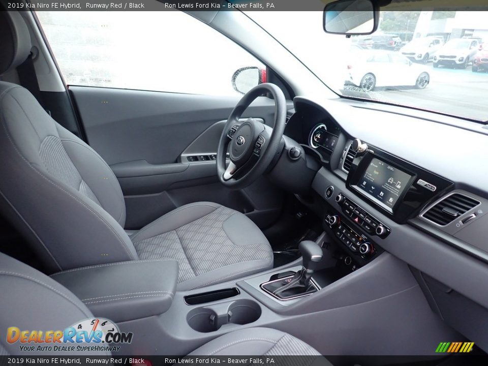 2019 Kia Niro FE Hybrid Runway Red / Black Photo #12