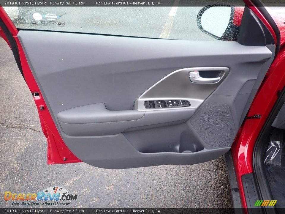 2019 Kia Niro FE Hybrid Runway Red / Black Photo #14