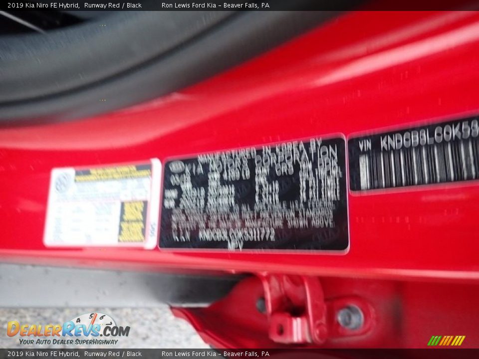 2019 Kia Niro FE Hybrid Runway Red / Black Photo #15