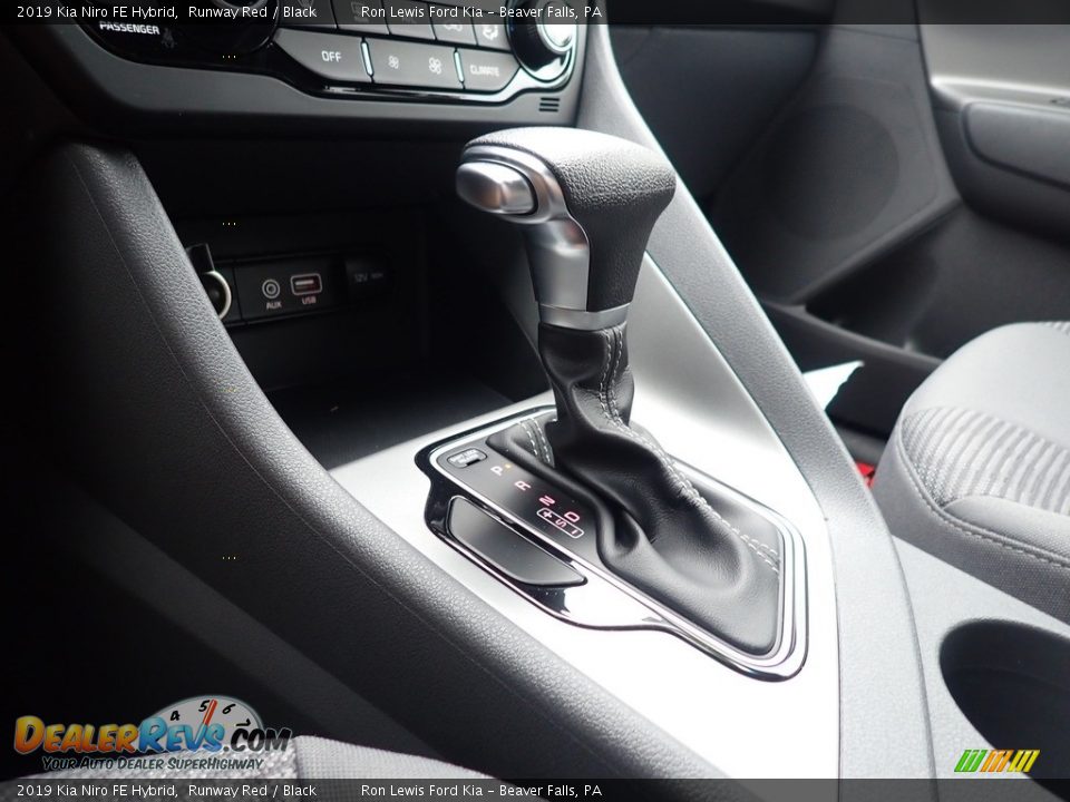 2019 Kia Niro FE Hybrid Runway Red / Black Photo #16
