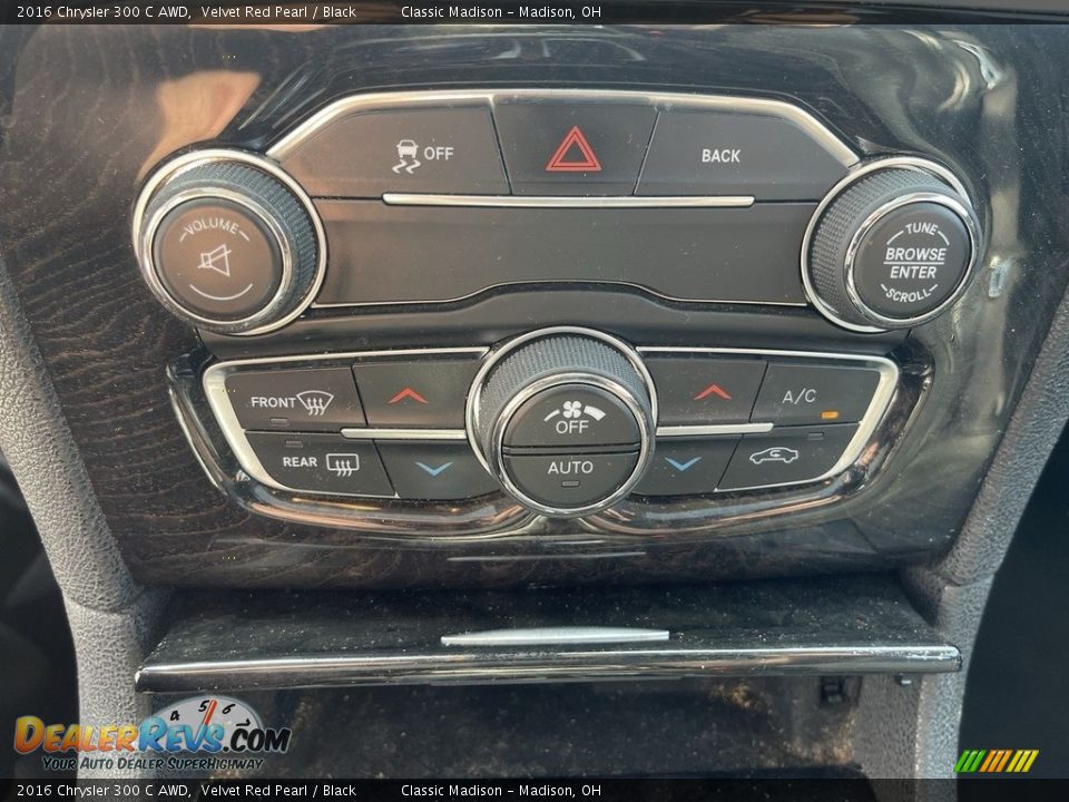 2016 Chrysler 300 C AWD Velvet Red Pearl / Black Photo #14