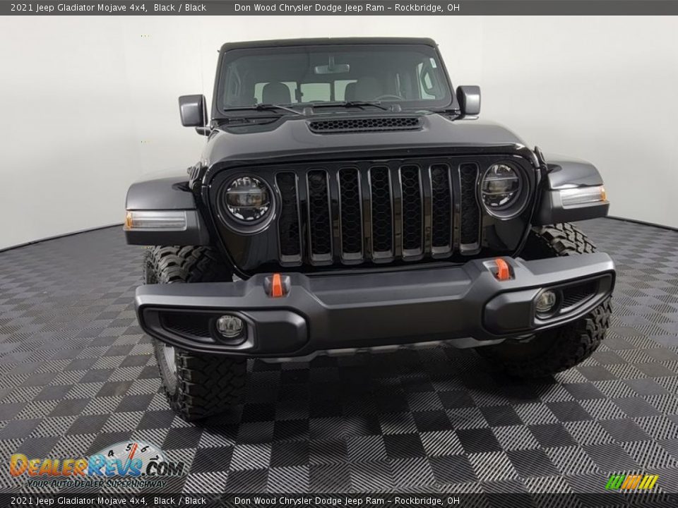 2021 Jeep Gladiator Mojave 4x4 Black / Black Photo #5