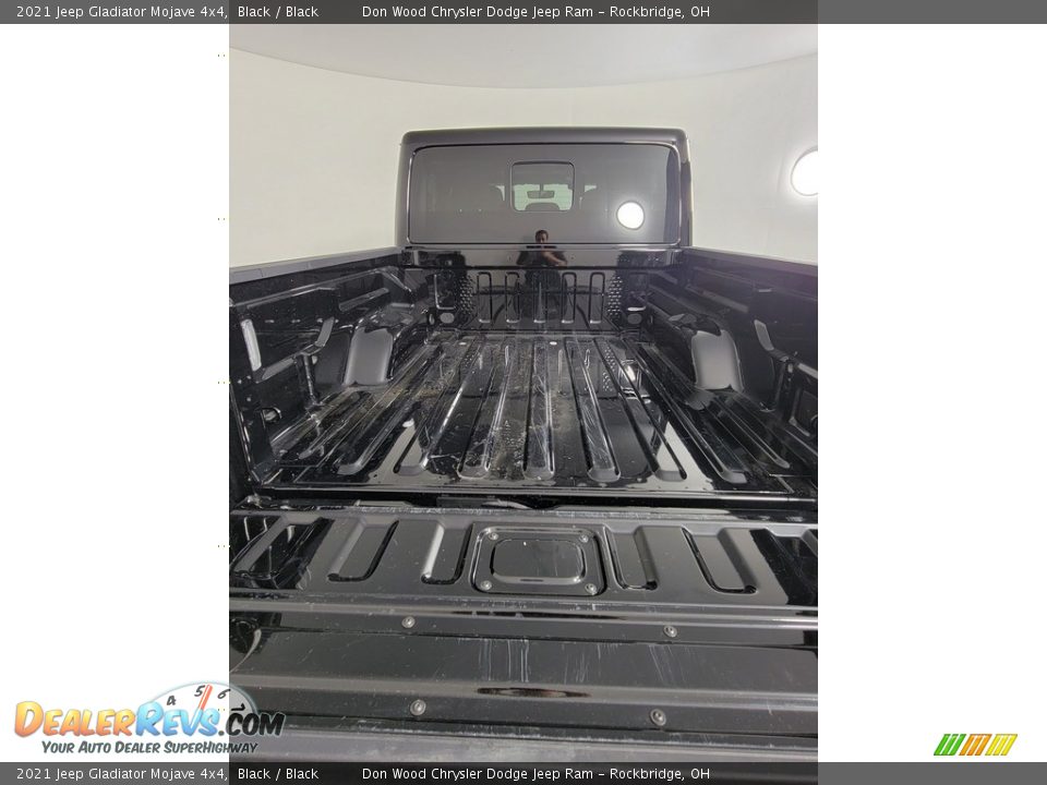 2021 Jeep Gladiator Mojave 4x4 Black / Black Photo #12