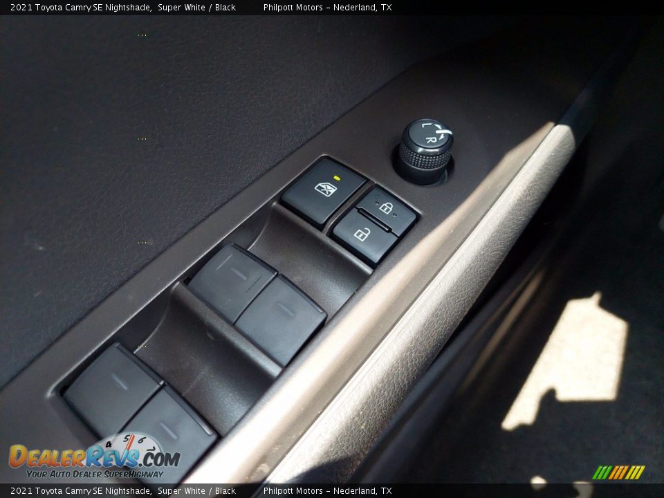 2021 Toyota Camry SE Nightshade Super White / Black Photo #13