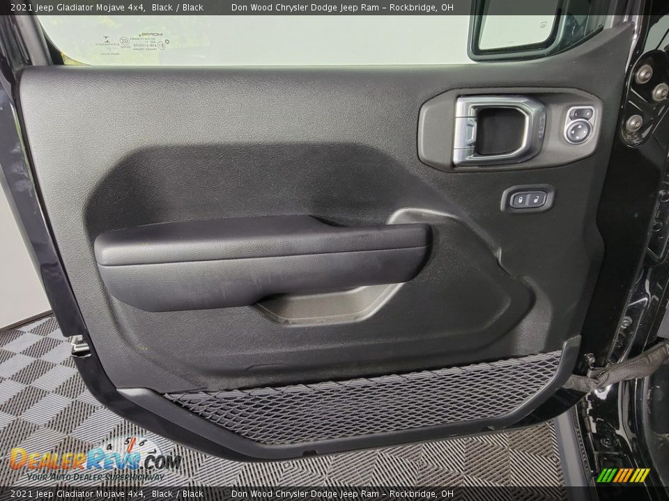 2021 Jeep Gladiator Mojave 4x4 Black / Black Photo #15