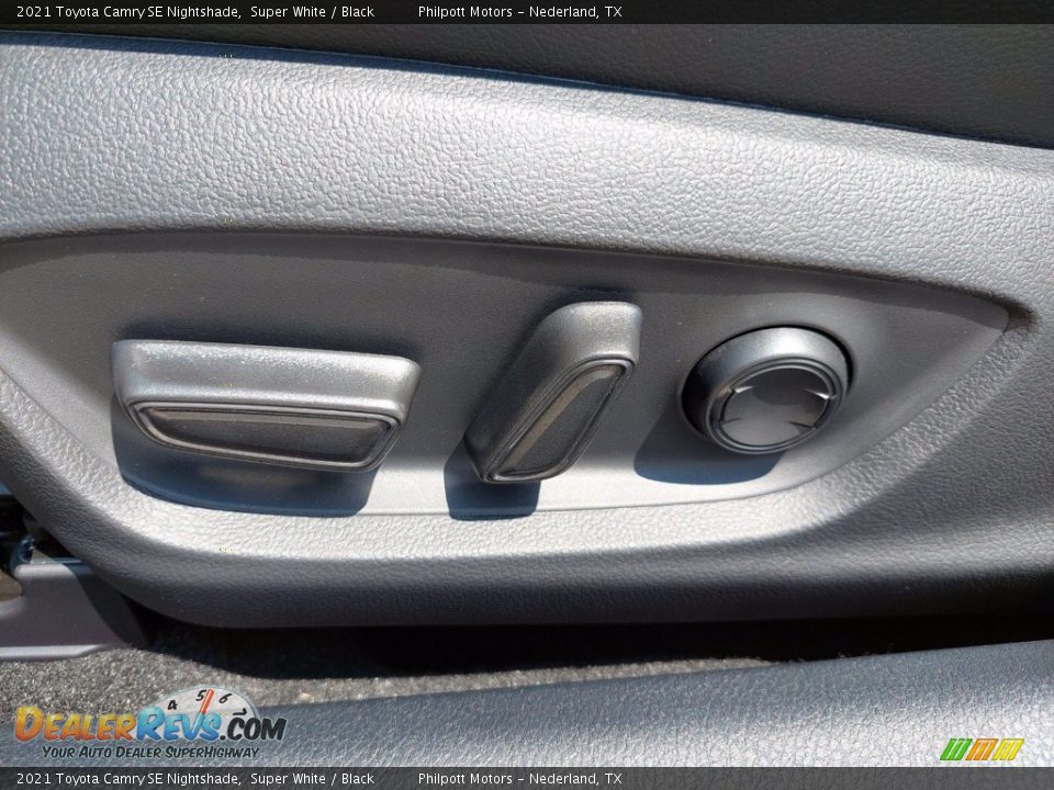 2021 Toyota Camry SE Nightshade Super White / Black Photo #24