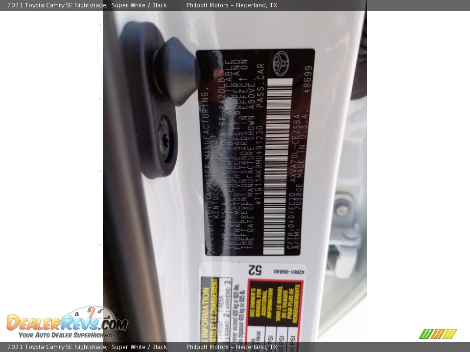2021 Toyota Camry SE Nightshade Super White / Black Photo #25