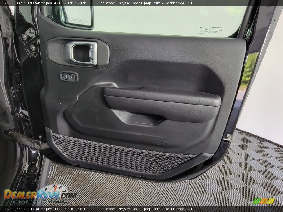 Door Panel of 2021 Jeep Gladiator Mojave 4x4 Photo #31