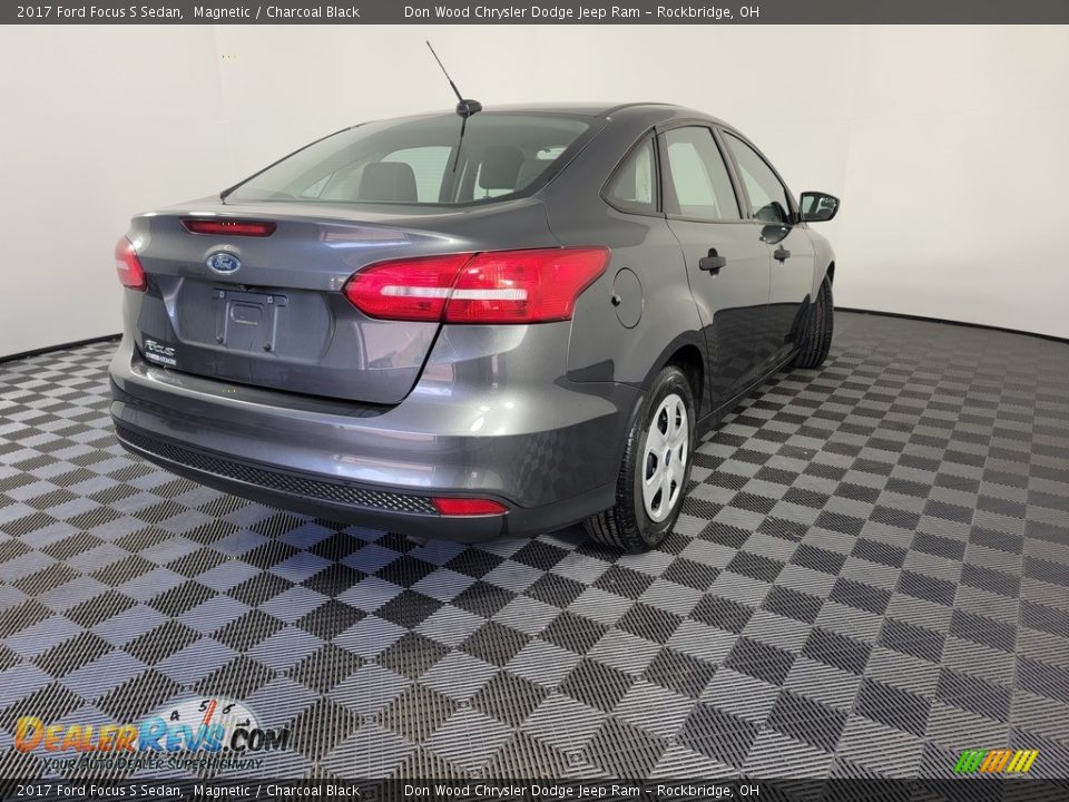 2017 Ford Focus S Sedan Magnetic / Charcoal Black Photo #9