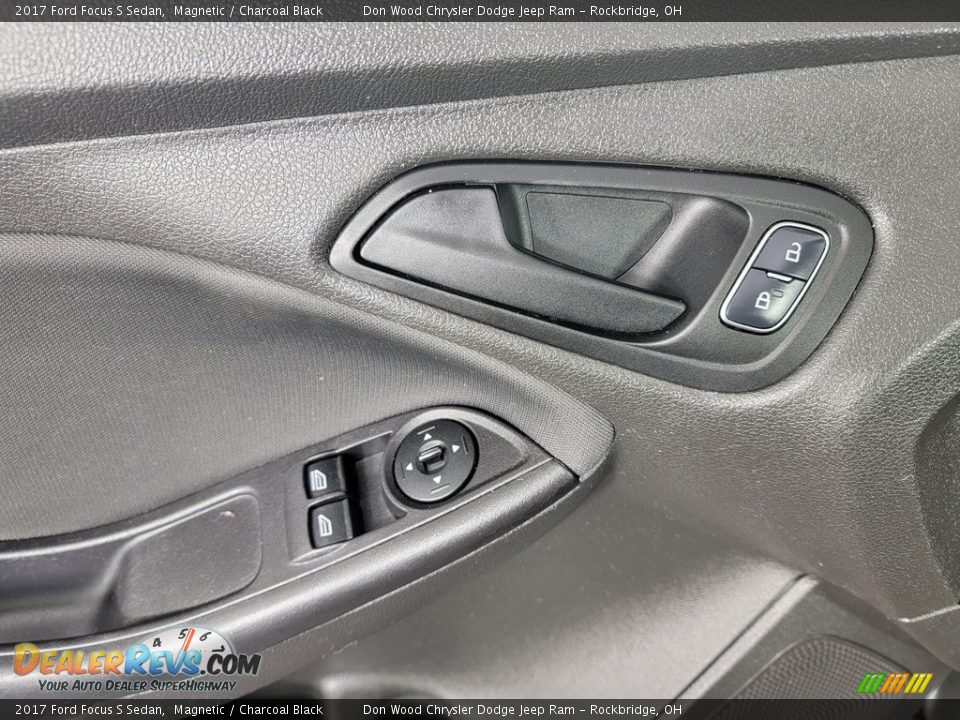 2017 Ford Focus S Sedan Magnetic / Charcoal Black Photo #15