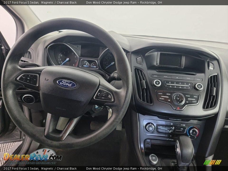 2017 Ford Focus S Sedan Magnetic / Charcoal Black Photo #18