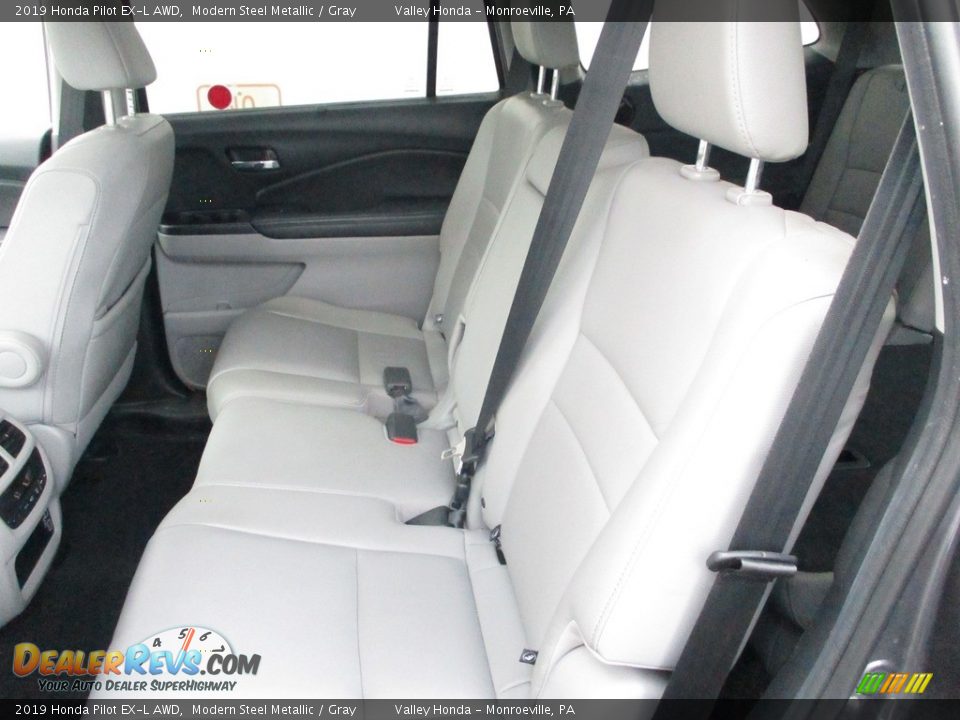 2019 Honda Pilot EX-L AWD Modern Steel Metallic / Gray Photo #11