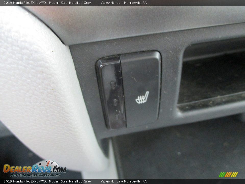 2019 Honda Pilot EX-L AWD Modern Steel Metallic / Gray Photo #18