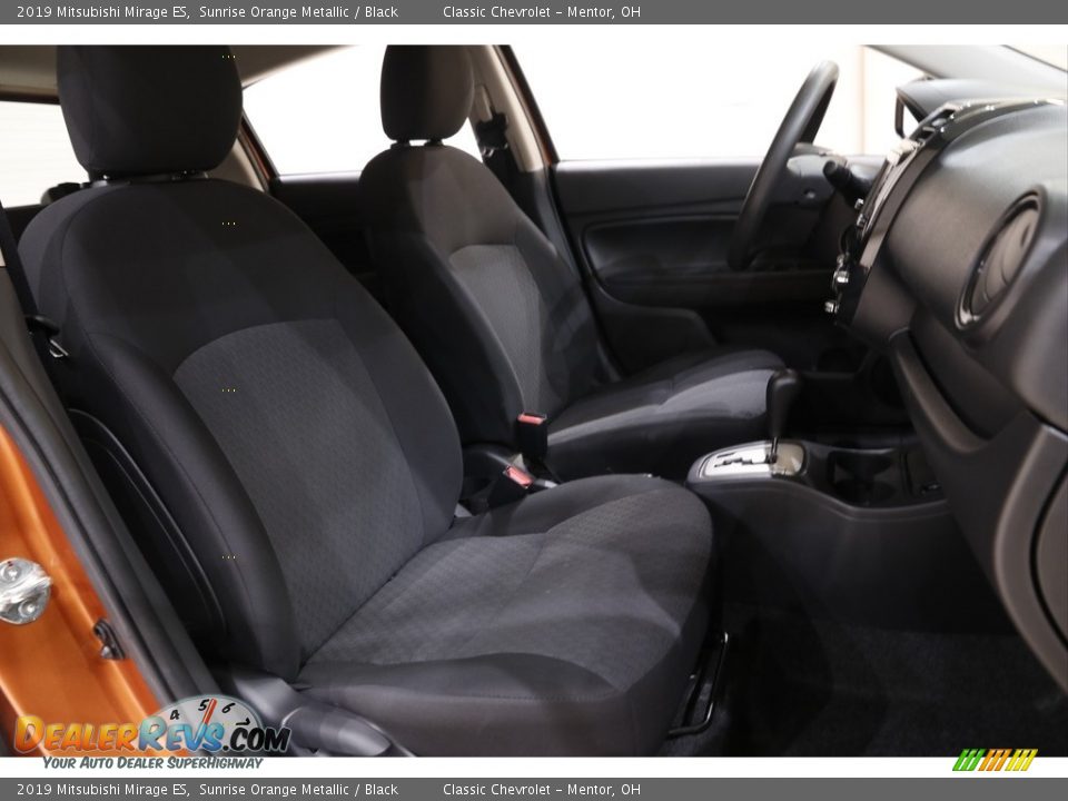 Front Seat of 2019 Mitsubishi Mirage ES Photo #13